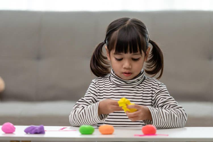 understanding sensory challenges in children